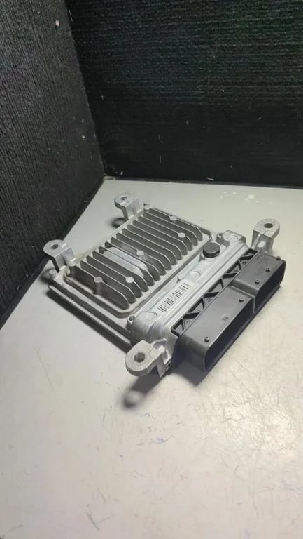A6519005301 A6519013301 ECU for MB