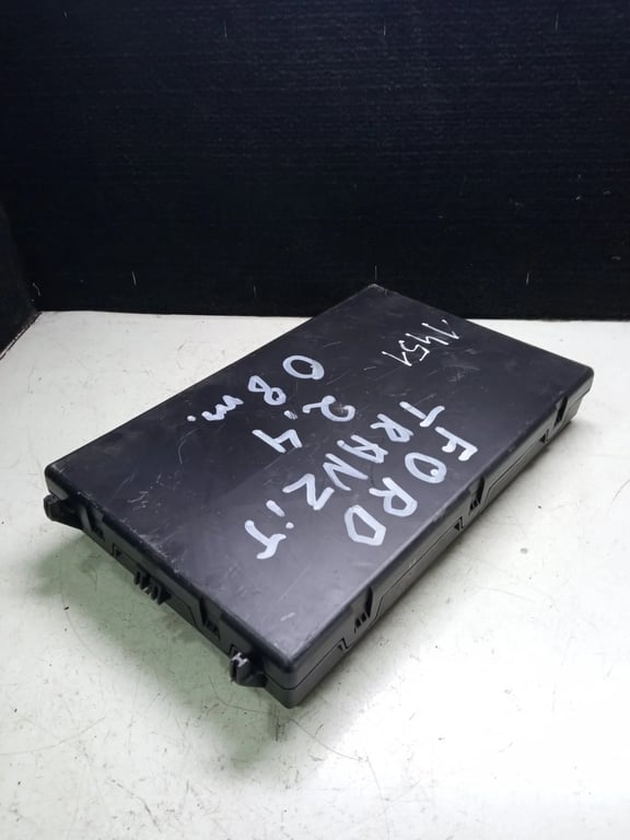 8C1T-14A073-CC 2.4 2008 fuse box for FORD TRANSIT