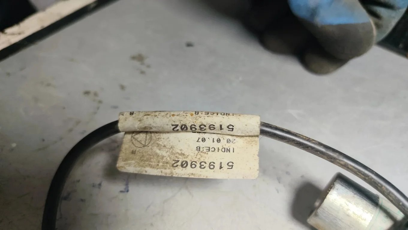 D501197E105 5193902 7041188 SEATBELT BUCKLE for NISSAN