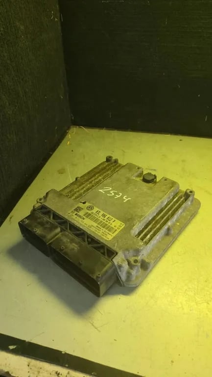 03L906012P 0281017788 ECU for VW