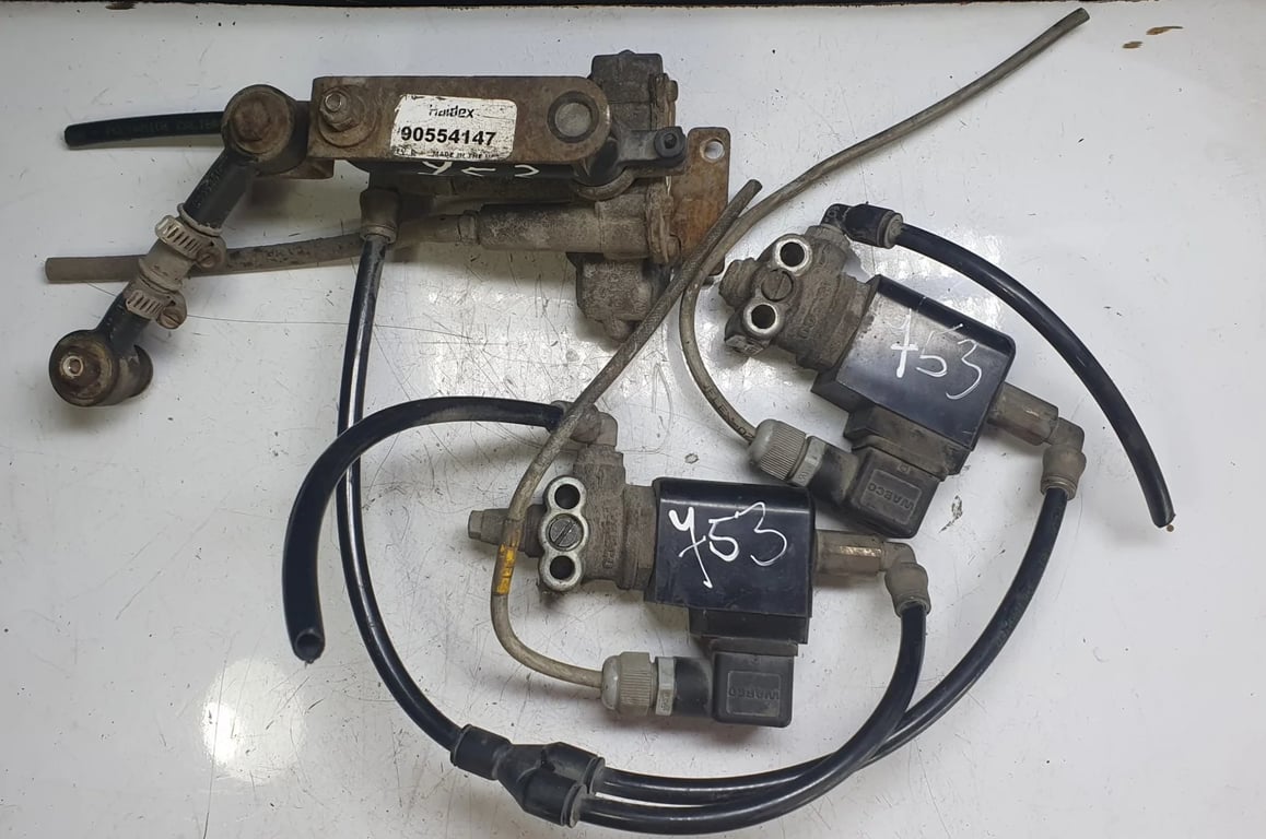 90554147 4721020400 RENAULT air suspension control valves