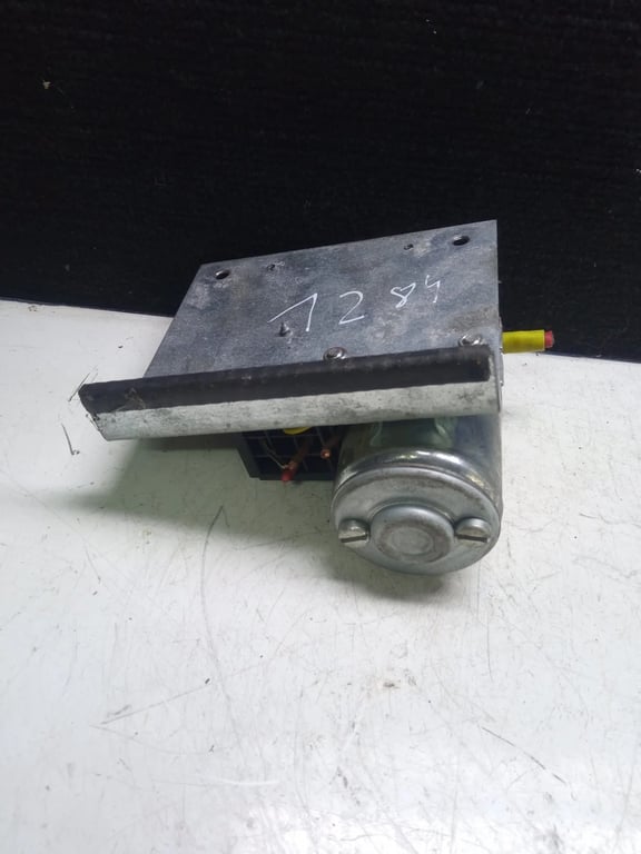 0333009004 Genuine Marcedes-Benz Sprinter Starter Solenoid