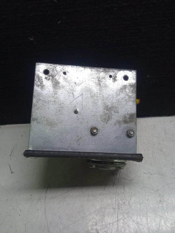 0333009004 Genuine Marcedes-Benz Sprinter Starter Solenoid