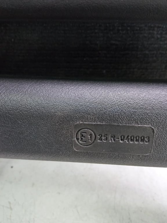 IVECO DAILY HEAD REST PASSENGER SIDE FRONT 2.3 DIESEL 2011