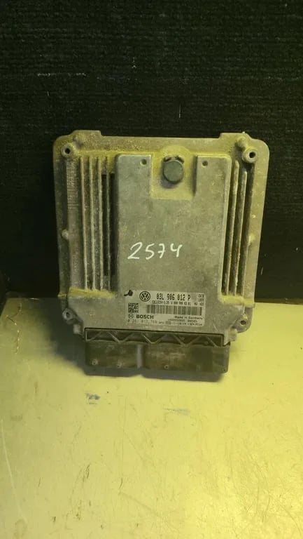 03L906012P 0281017788 ECU for VW