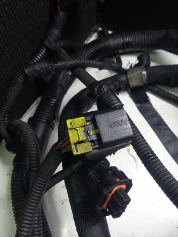 504317642 302934 IVECO engine wiring harness