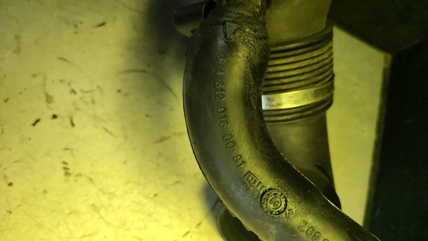 A6120940108 A6120160081 Turbo air intake inlet pipe/hose for MB