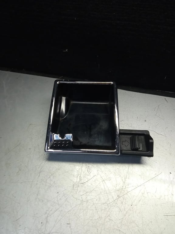 A2118100428 Dash Ash Tray Insert 2008 MERCEDES E550 E-550
