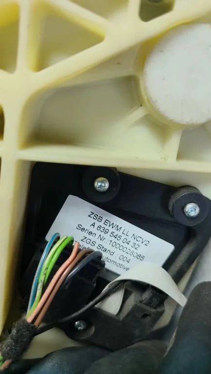 A6395450432 A6395450432 A6392670064 MB VITO switching lever