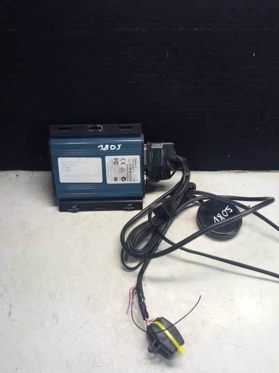 AA004470UK-G 0806E10120834 QUBE 2 GPS TRACKING MODULE