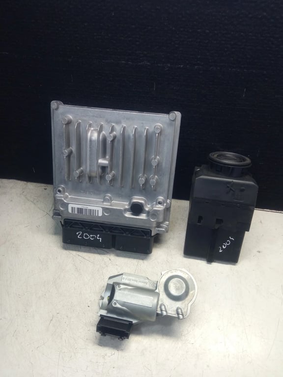 A6511501879 76786896 A6399007100 A0375456132 ECU for MB