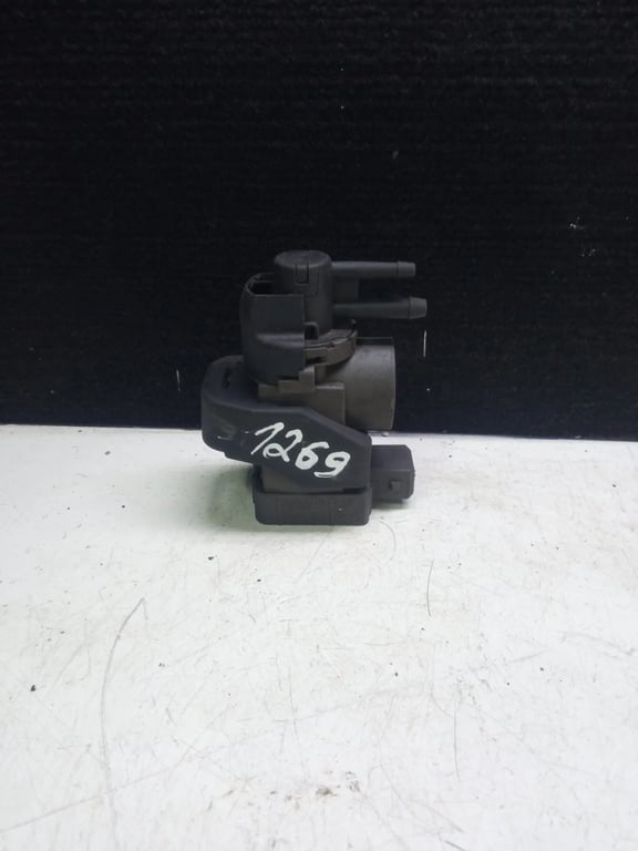 149566215R valve RENAULT MASTER, OPEL VIVARO