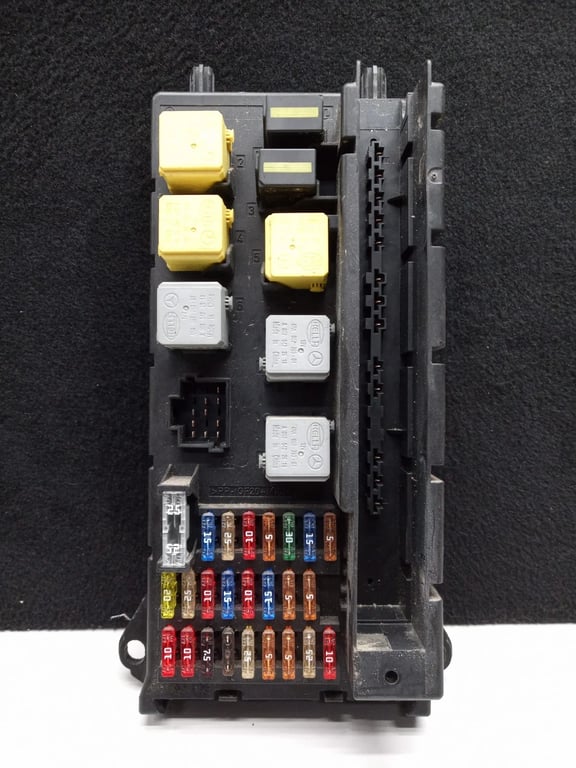 9065450101 A9069006701 Sam Module ,fuse box for Mercedes Benz