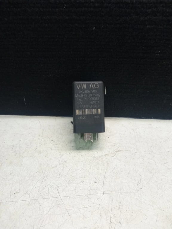 04L907283 RELAY CONTROL UNIT for VW