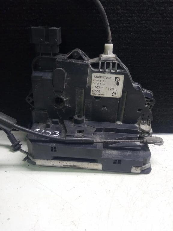 1350147080 FIAT front door lock right