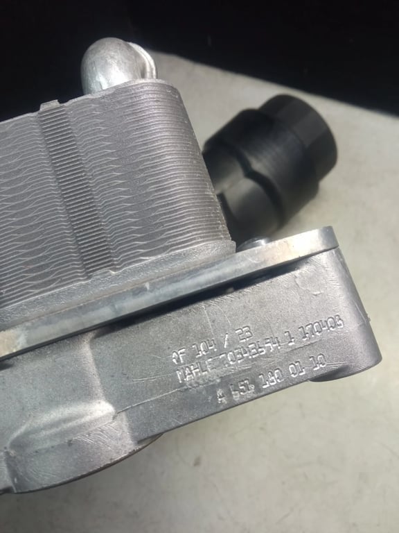 70321178 A6511800165 R9633001 OIL FILTER WITH HOUSING