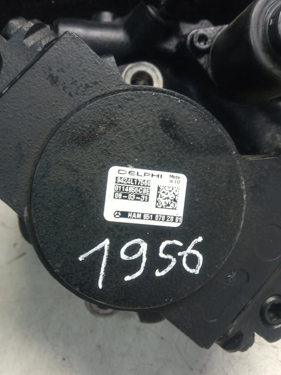 6510702001 9424L17560 7190-188A FUEL PUMP for MB