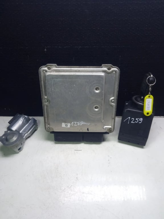 074906032BA A9069003803 HVW9064620130 VW CRAFTER ECU