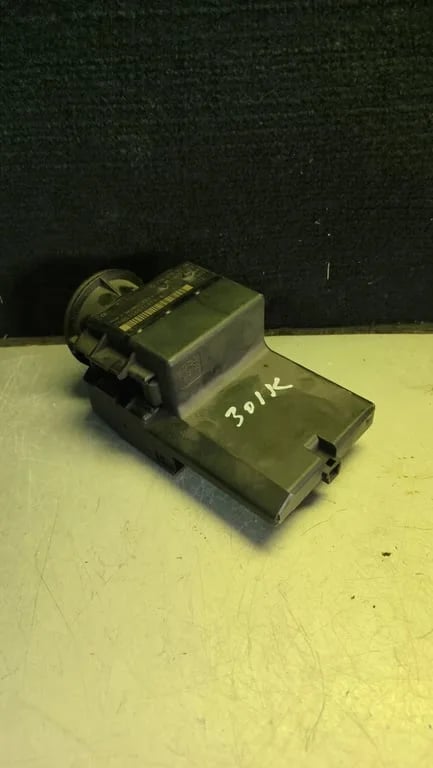 6395450508 IGNITION SWITCH WITH KEY FOR MB