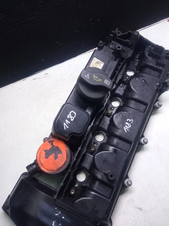 A6460101130 A6460161005 MB valve cover