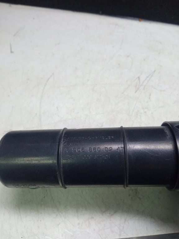 A9068690214 A9068600247 headlight washer spray nozzle