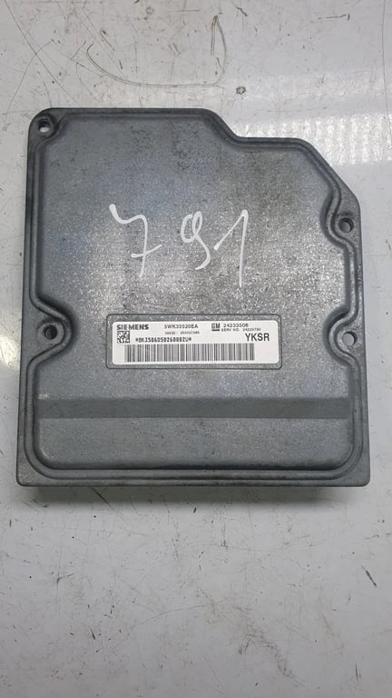 5WK33520EA 24233506 CADILLAC ECU