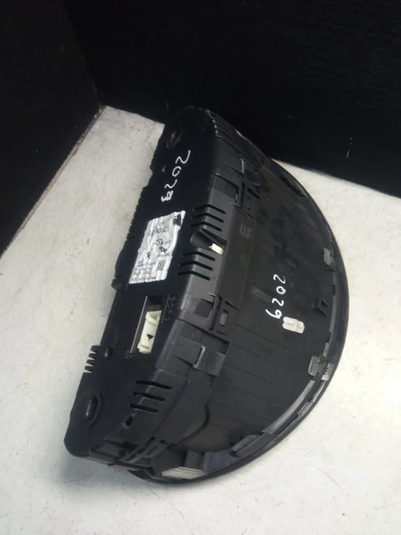A6394465921 INSTRUMENT CLUSTER for MB