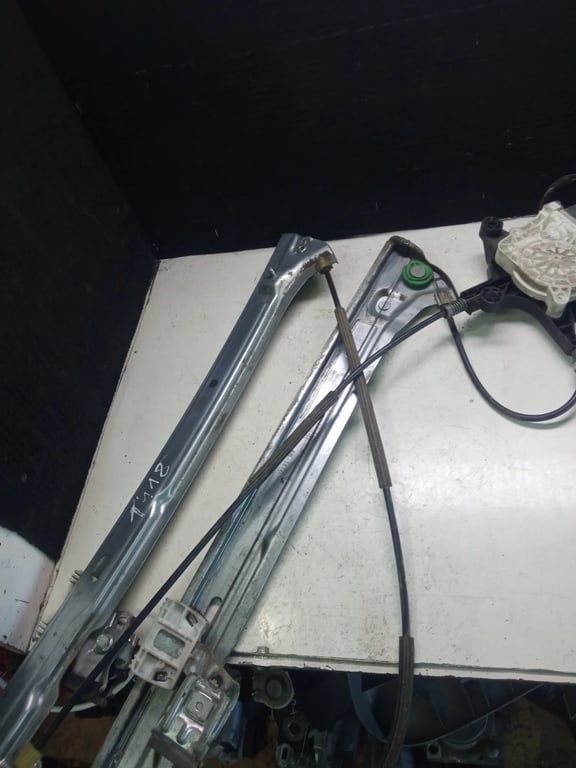 A6395406809 928794-101 774-60265-01 MB Window Regulator