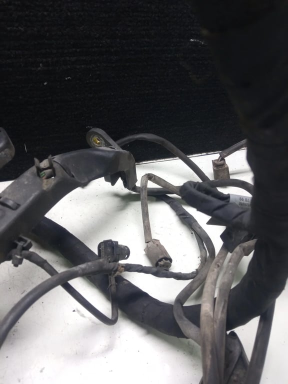 A0001501415 A6395407635 A6390017099 MB engine wiring harness