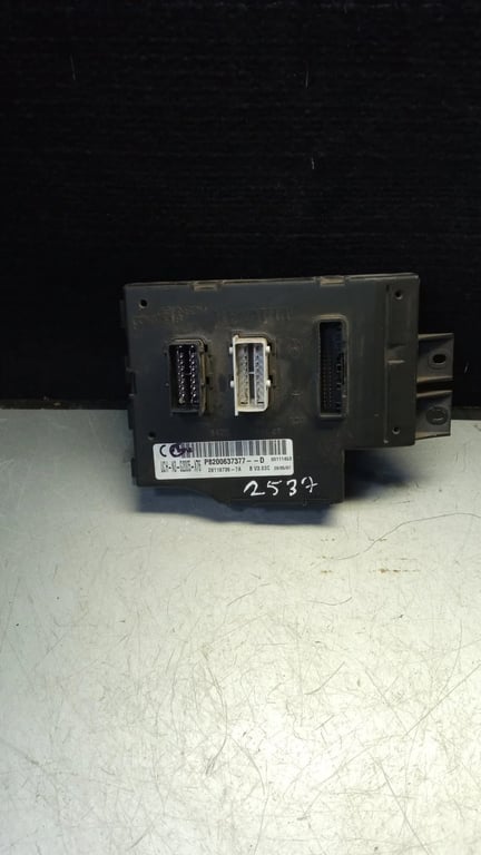 8200637377 28118736 ECU FOR RENAULT