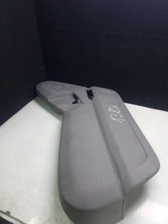 010223 MB cover plastic