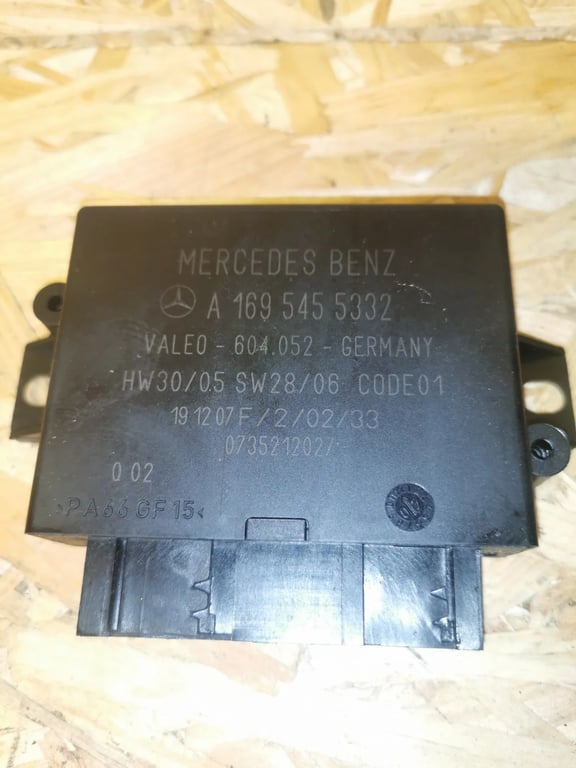 Mercedes-Benz B Klasse Parkdistanz Modul A1695455332 - Image 3