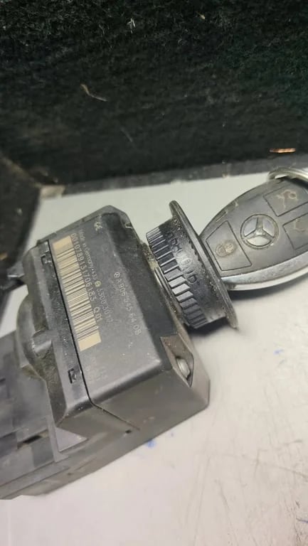 A2711536191 A9065456408 A0375456132 ECU for MB