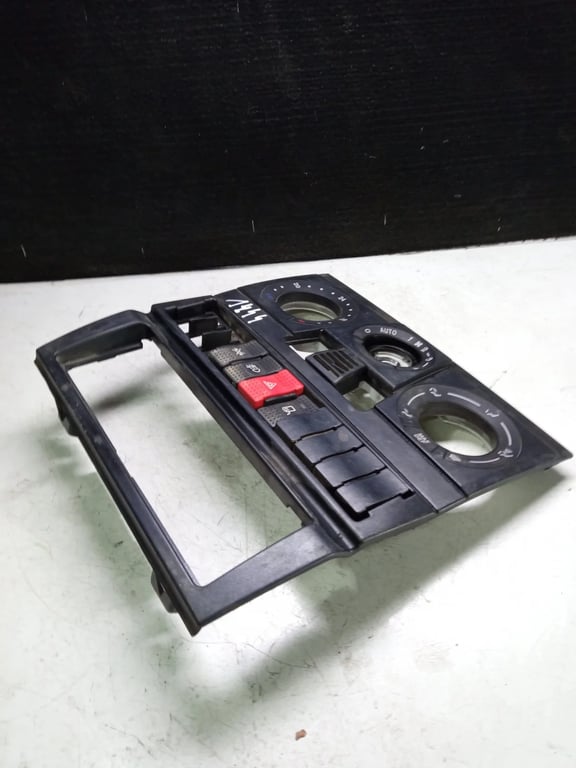 178140500 IVECO DAILY III BOX/ESTATE HEATER CONTROL PANEl