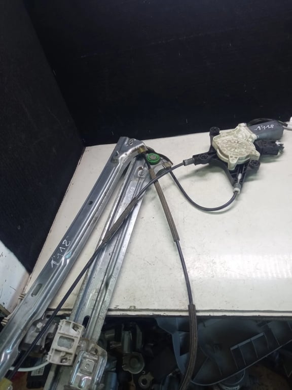 A6395406809 928794-101 774-60265-01 MB Window Regulator