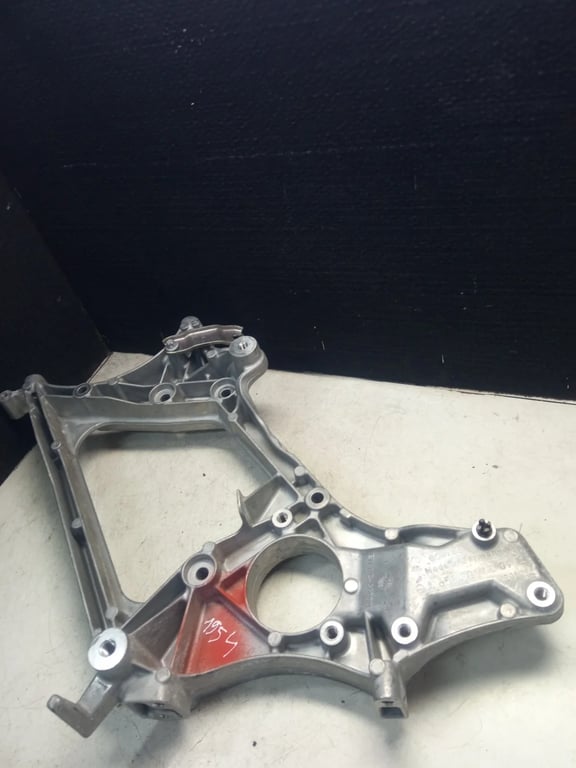 A6512011109 ALTERNATOR PULLEY SUPPORT BRACKET for MB