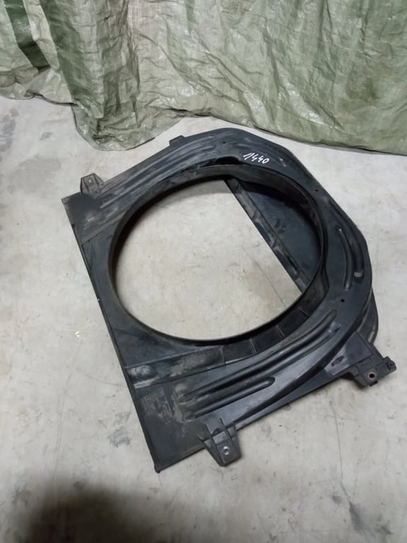 2D0121207C VW II LT 2003 Radiator cooling fan shroud cowling