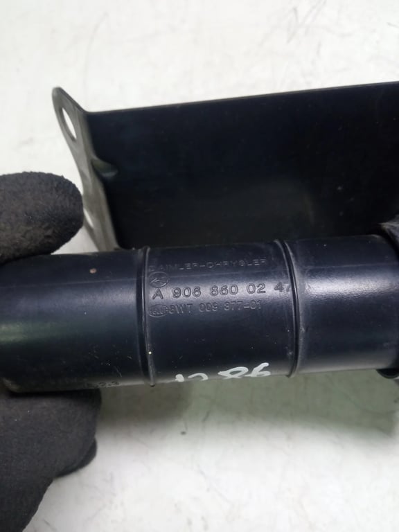 A9068690314 A9068600247 headlight washer spray nozzle