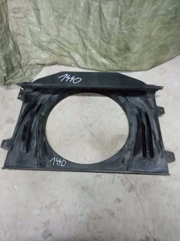 2D0121207C VW II LT 2003 Radiator cooling fan shroud cowling