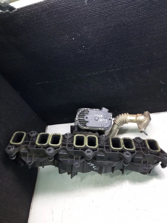 BK2Q-9E926-AC BK2Q-9424-C AIR INLET INTAKE MANIFOLD for FORD