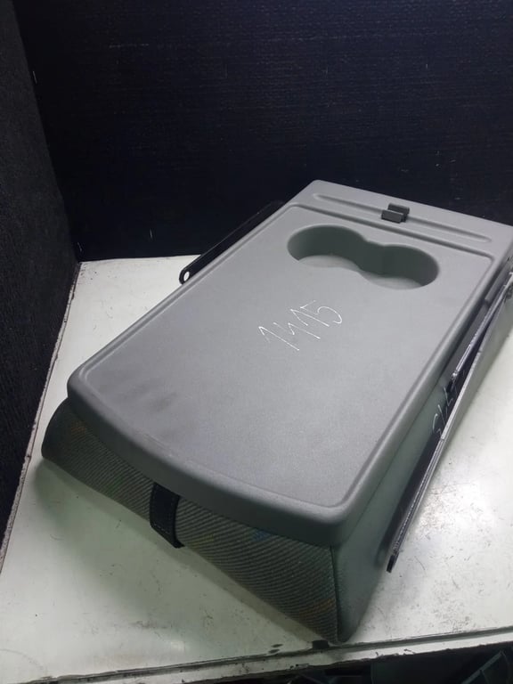 VW CRAFTER back seat arm rest with cup holders