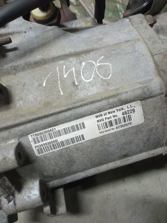P52099360AD Jeep Grand Cherokee Gearbox Transfer Box Case