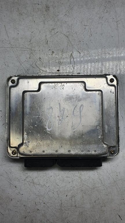 038906012CL 0281010380 28SA5110 ECU for VW