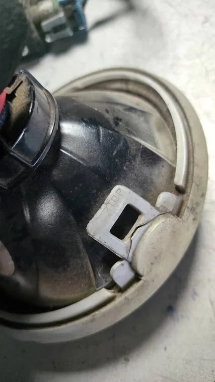 50V 00776047 1F4007893-14 XENON CONTROL UNIT AND SPOTLIGHT