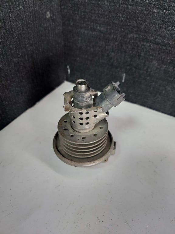 HVW9064900913 04440210221 VW CRAFTER AD BLUE injector