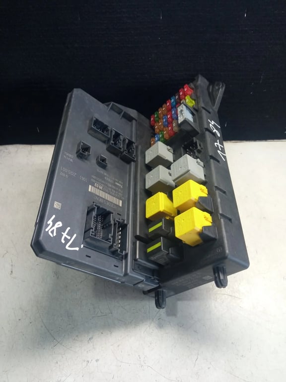 A9069003502 9065450201 fusebox & sam control module for MB