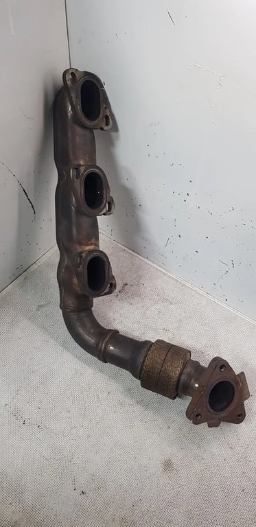 A6421400709 Q026812010C MERCEDES exhaust manifold