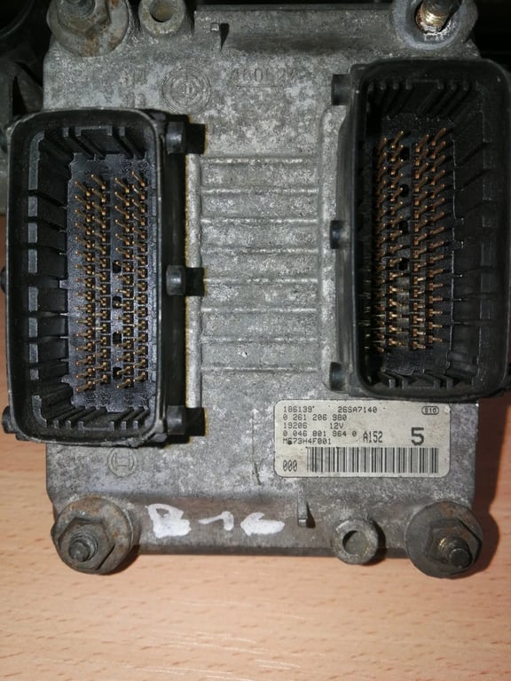 FIAT ECU MOTORSTEUERGERÄT 0261206980 ME73H4F001