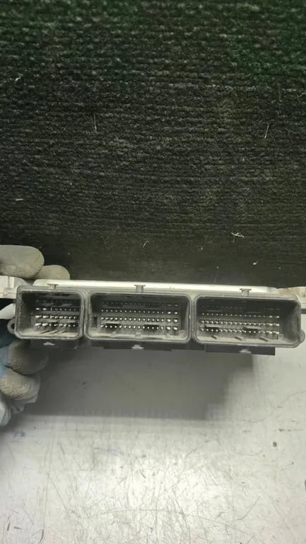 0281016807 237100718R 1039S39296 ECU for NISSAN RENAULT