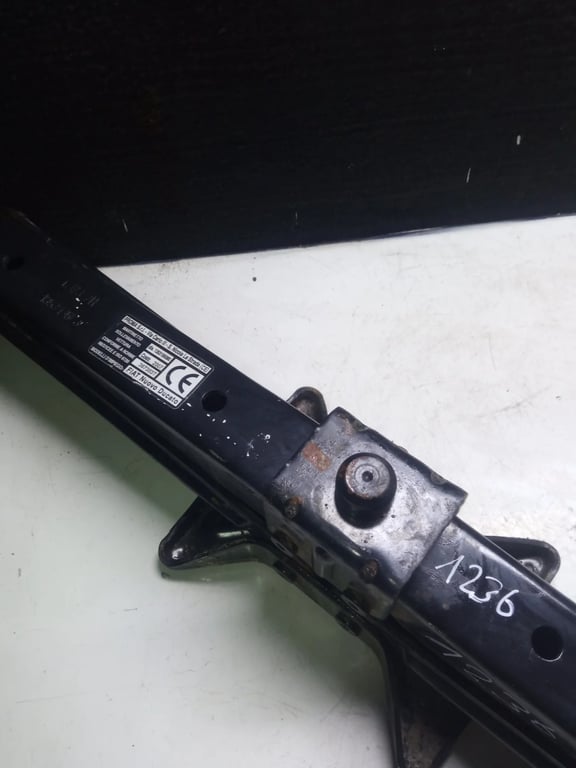 1353195080 PEUGEOT BOXER jack